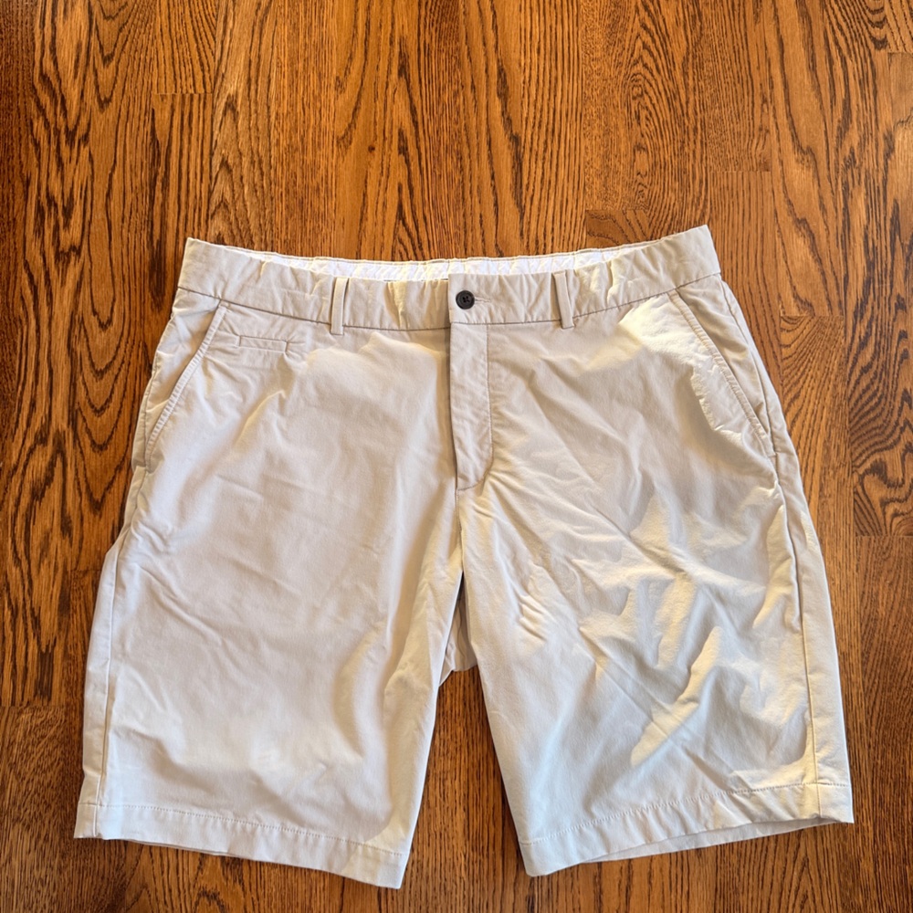 KJUS kacki golf Shorts regular fit preppy, classic 40W